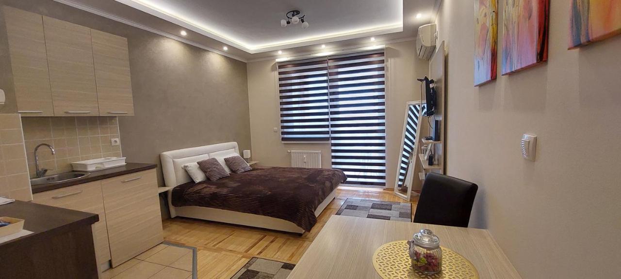 Apartman Studio Niki Subotica Eksteriør bilde
