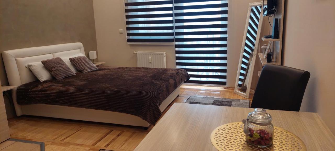 Apartman Studio Niki Subotica Eksteriør bilde